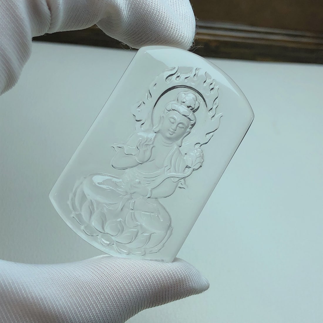 An Exquisite Crystal Bodhisattva Pattern Pendant - 4