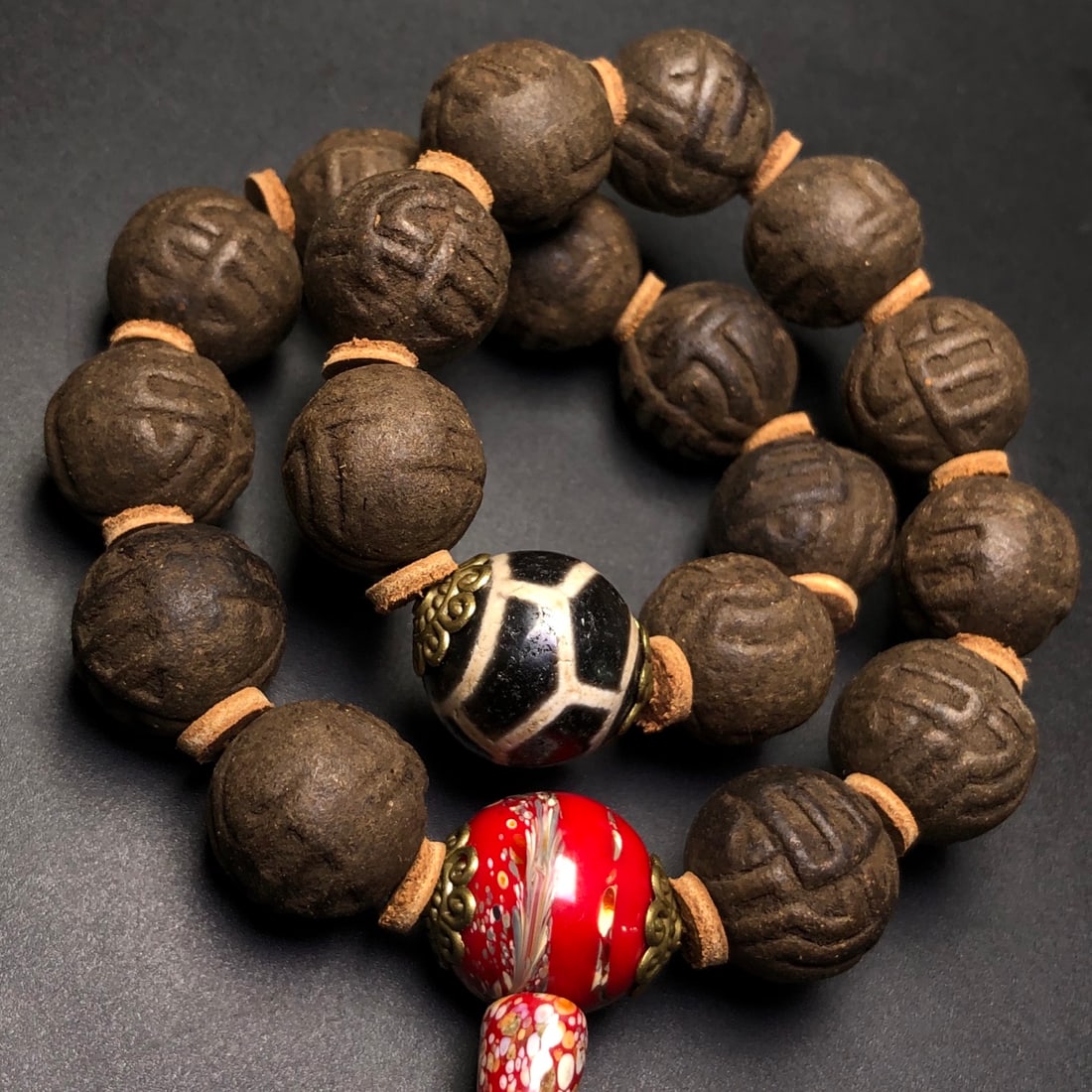 A Precious Eaglewood Bracelets - 7