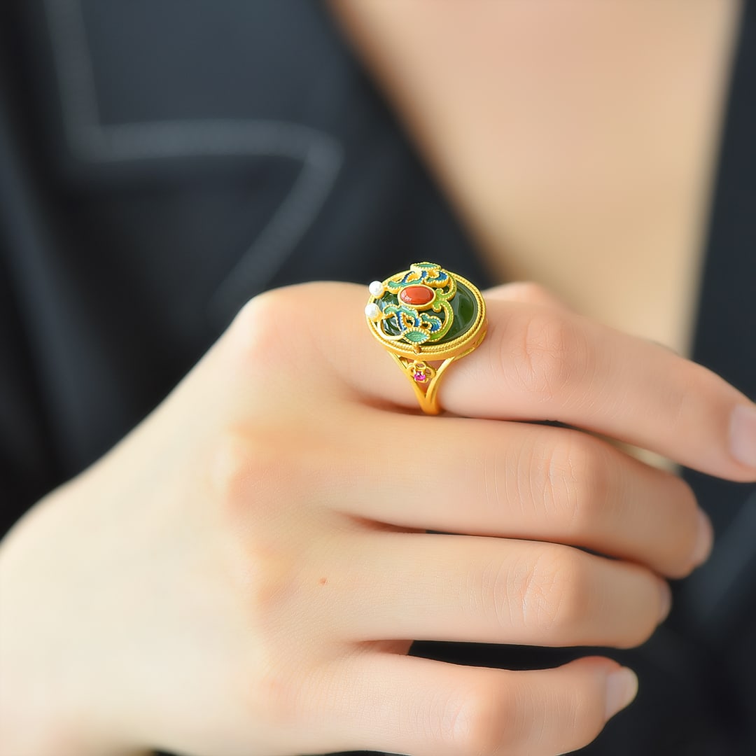 An Exquisite Sterling Silver-Gold Plated Inlaid Jasper Enamel Ring,Inlaid Pearl: An Exquisite Sterling Silver-Gold Plated Inlaid Jasper Enamel Ring,Inlaid Pearl 纯银镀金镶碧玉珐琅戒指,嵌珍珠