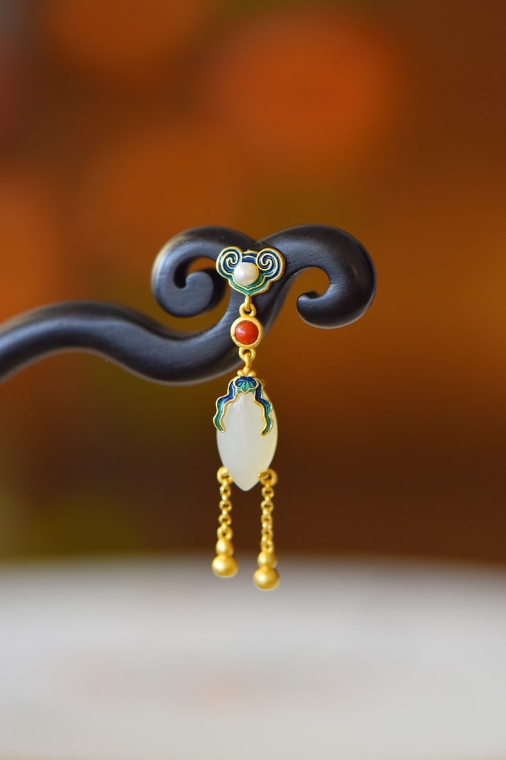 An Exquisite Sterling Silver-Gold Plated Inlaid White Jade Enamel Ebony Hairpin: An Exquisite Sterling Silver-Gold Plated Inlaid White Jade Enamel Ebony Hairpin 纯银镀金镶白玉珐琅黑檀木发簪