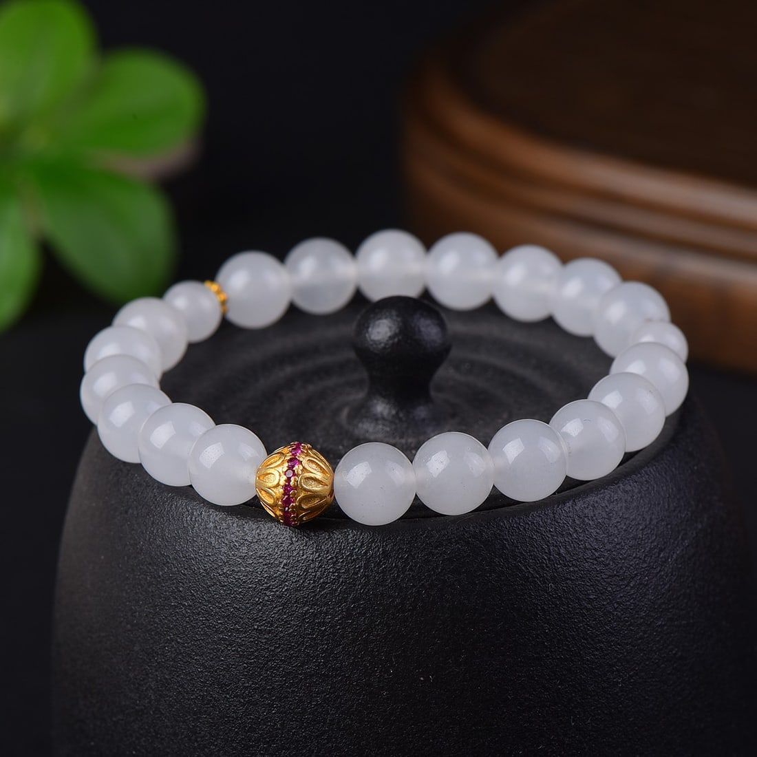 An Exquisite White Jade Bracelets - 4