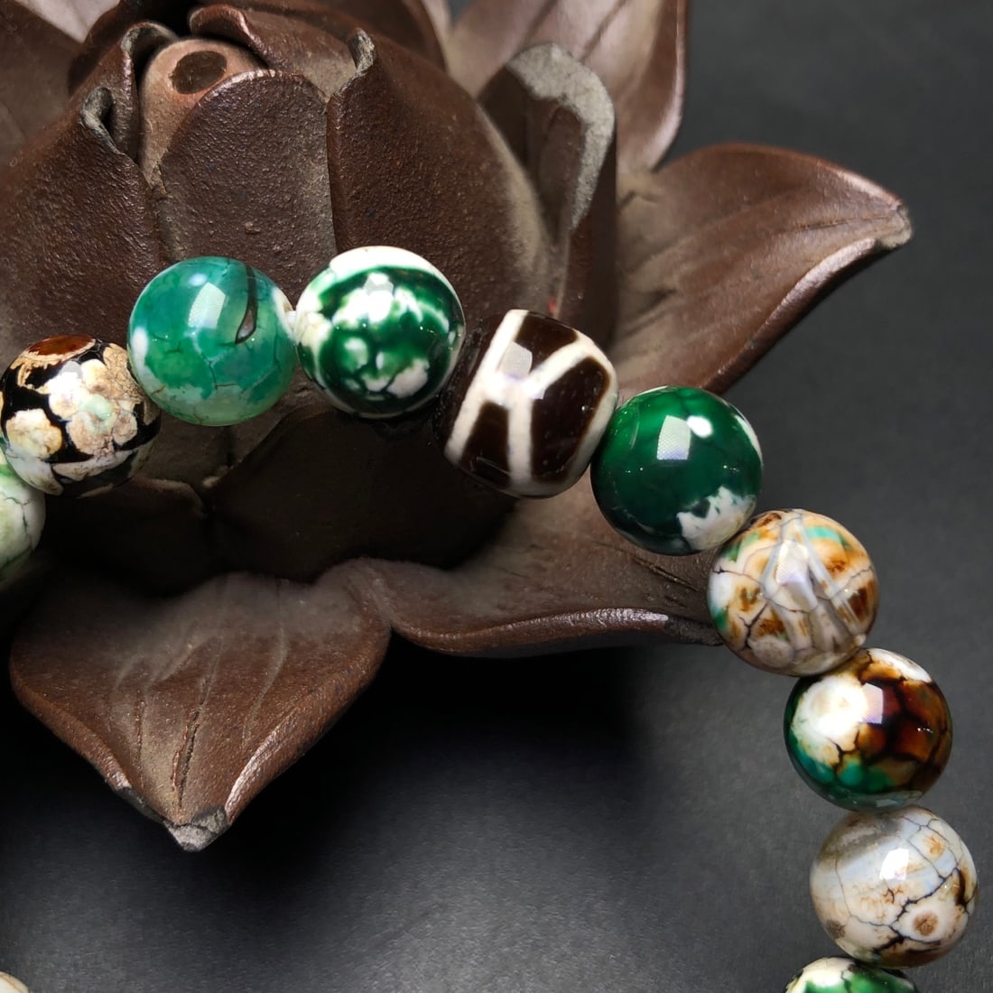 A Precious Agate Bracelets - 7