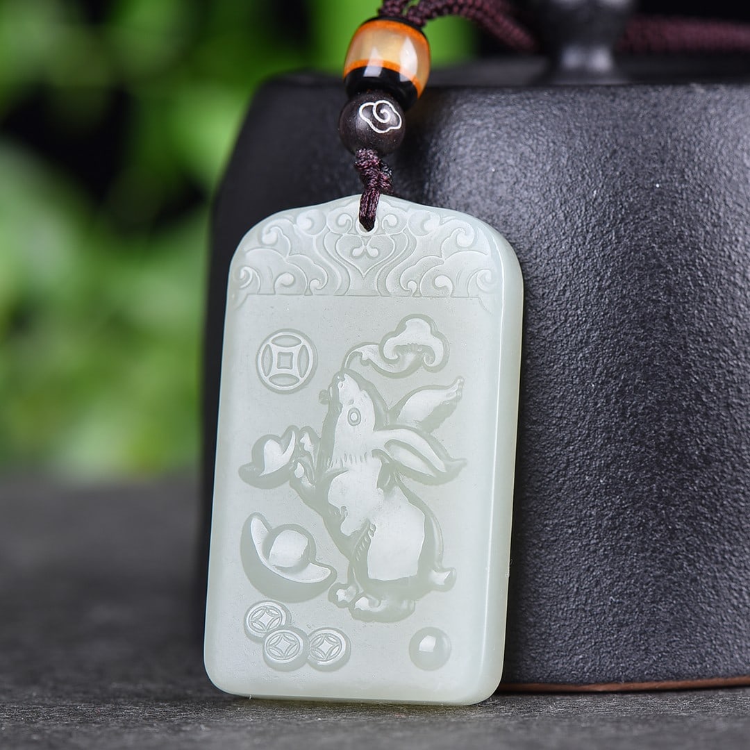 An Exquisite White Jade Rabbit Pattern Pendant - 4