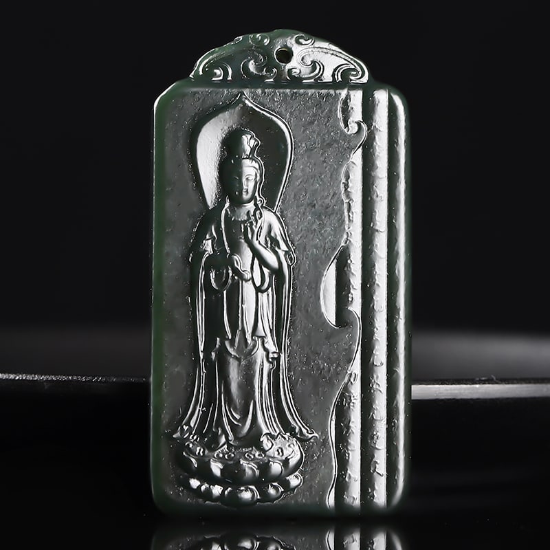 An Exquisite Cyan jade Statue of Avalokitesvara Pendant: An Exquisite Cyan jade Statue of Avalokitesvara Pendant,Size:2.3inx1.2in 青玉观音像挂件
