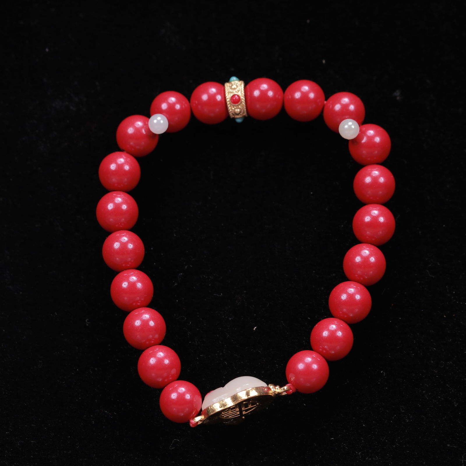 An Exquisite Cinnabar Bracelets: An Exquisite Cinnabar Bracelets, Size:3.2in*20, Weight:22g 朱砂手串