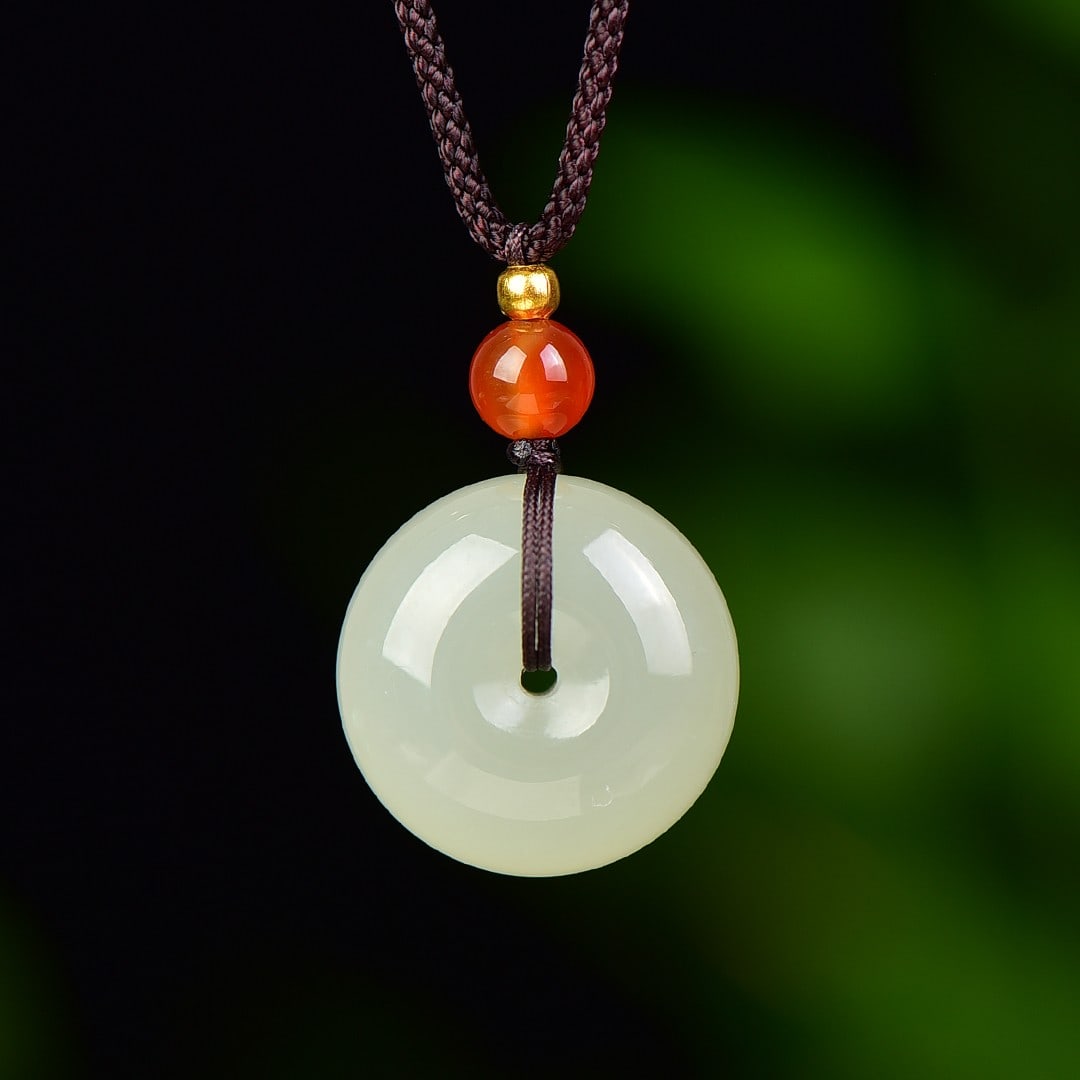 An Exquisite White Jade Pendant: An Exquisite White Jade Pendant,Size:0.8inx0.8in 白玉挂件