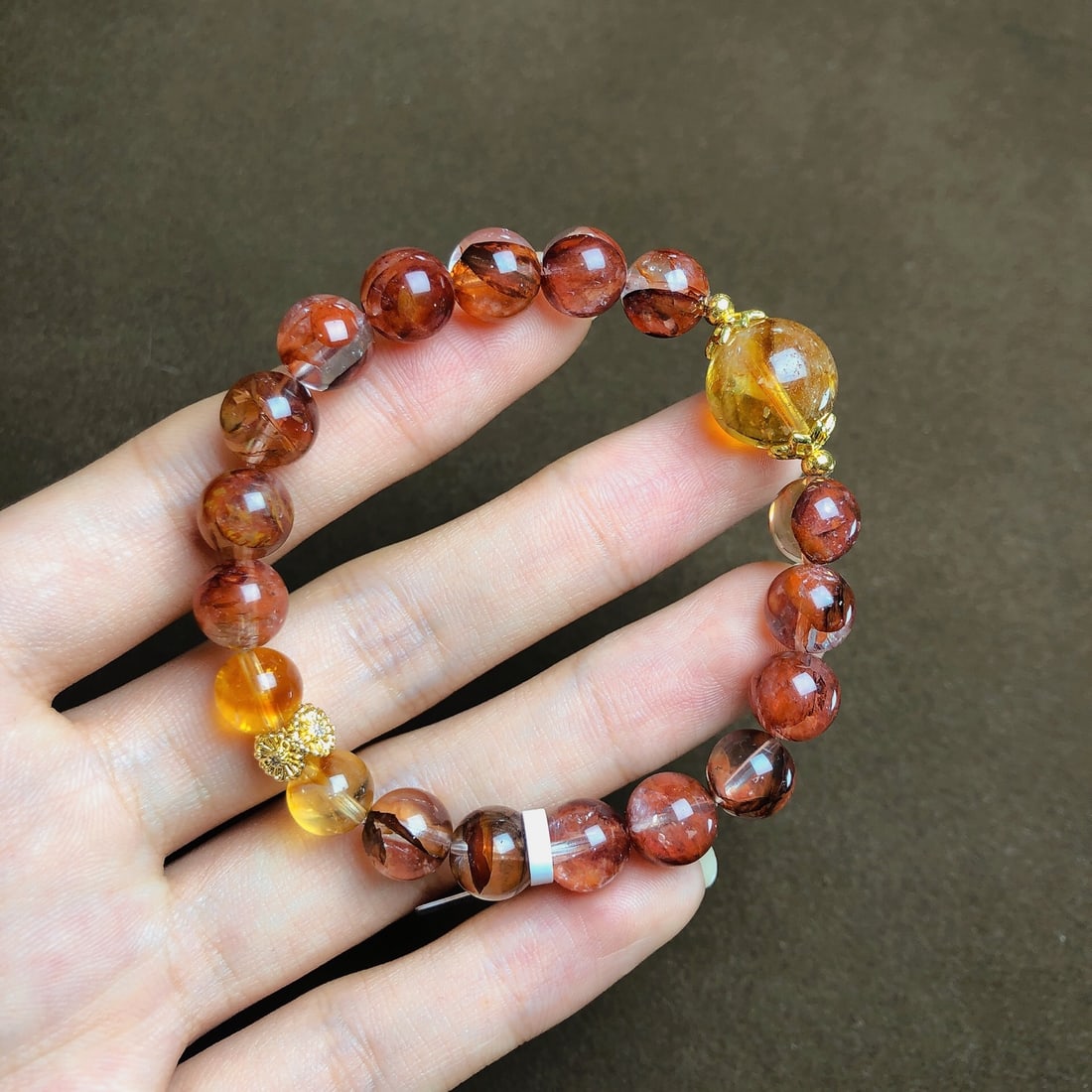 An Exquisite Crystal Bracelets: An Exquisite Crystal Bracelets,Size:0.3in,0.5in,Weight:19.6g 水晶手串