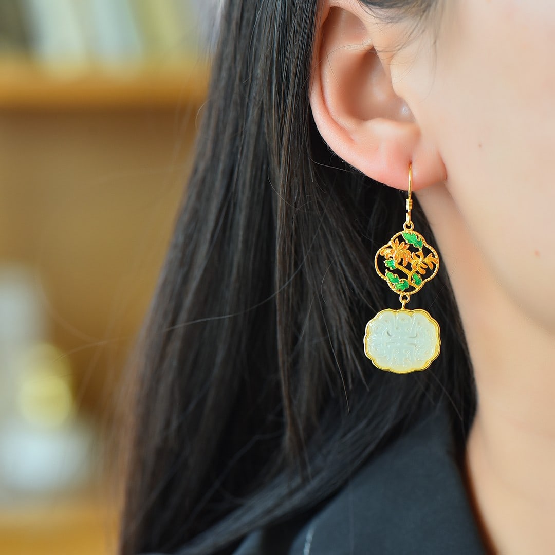 A Pair of Exquisite Sterling Silver-Gold Plated Inlaid White Jade Earrings: A Pair of Exquisite Sterling Silver-Gold Plated Inlaid White Jade Earrings 一对纯银镀金镶白玉耳环