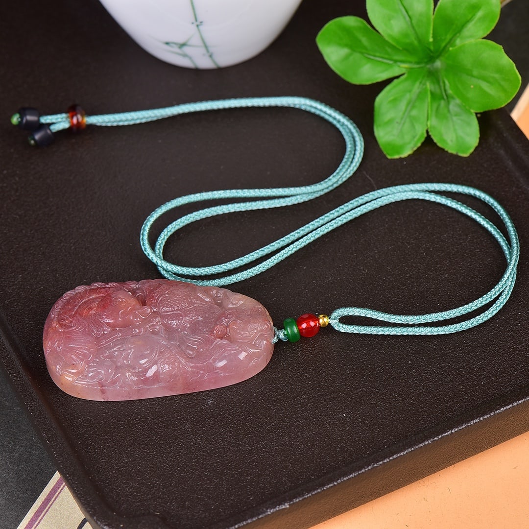 An Exquisite Red Jade Fish Pattern Pendant - 3