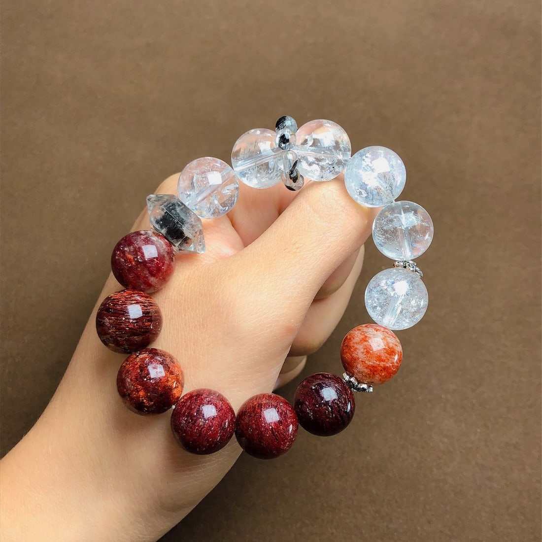 An Exquisite Crystal Bracelets - 2