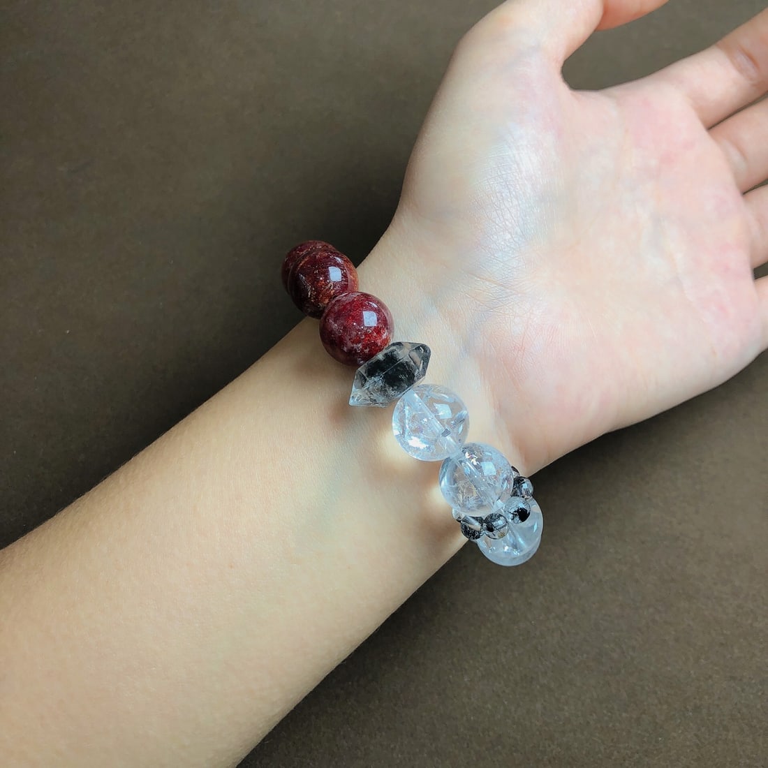 An Exquisite Crystal Bracelets - 6