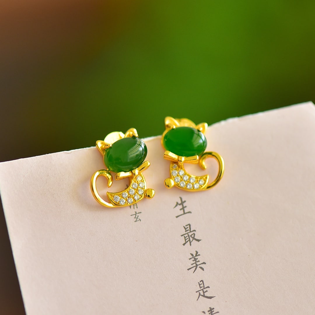 A Pair of Exquisite Sterling Silver-Gold Plated Inlaid Jasper Earrings,Inlaid Diamond: A Pair of Exquisite Sterling Silver-Gold Plated Inlaid Jasper Earrings,Inlaid Diamond 