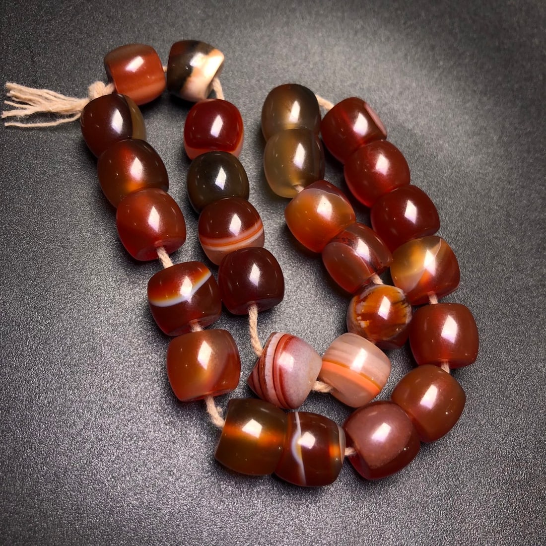 A Precious Agate Bracelets - 4