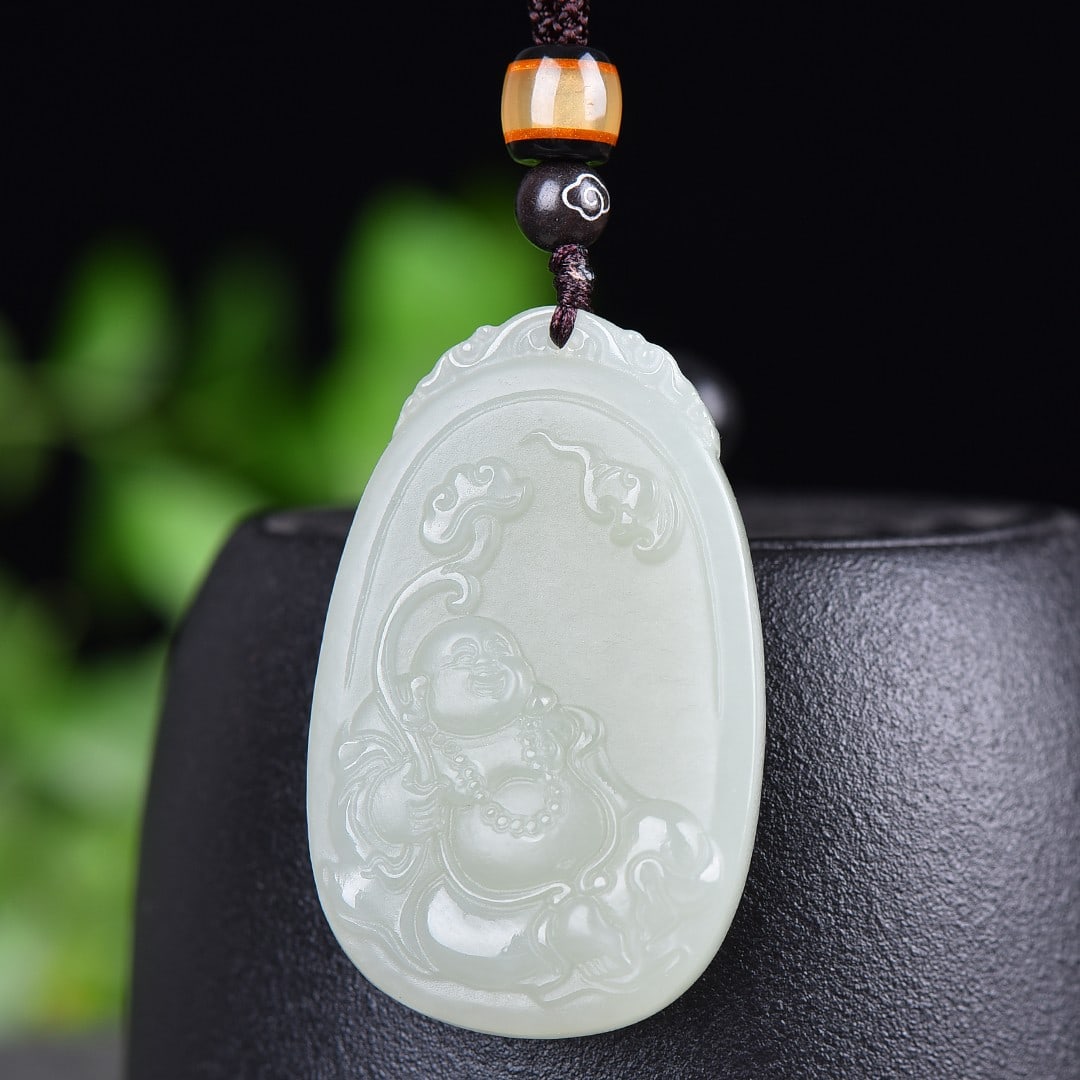 An Exquisite White Jade Statue of Maitreya Buddha Pendant: An Exquisite White Jade Statue of Maitreya Buddha Pendant,Size:1.2inx1.9in 白玉弥勒佛像挂件