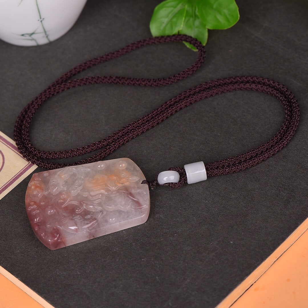 An Exquisite Red Jade Flower Pattern Pendant - 3