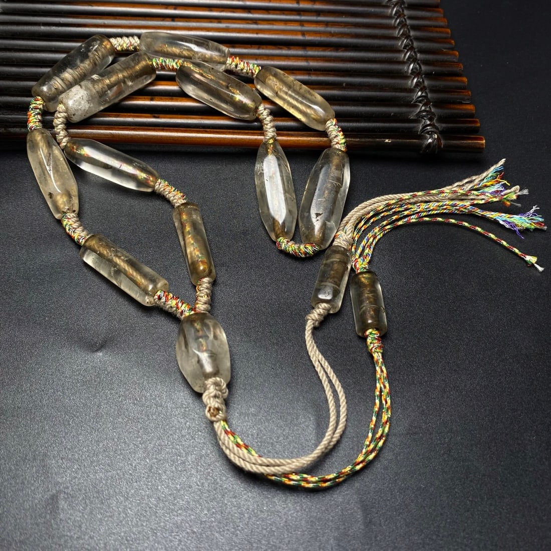 A Precious Crystal Necklace: A Precious Crystal Necklace,Size:1.4inx0.5in 水晶项链