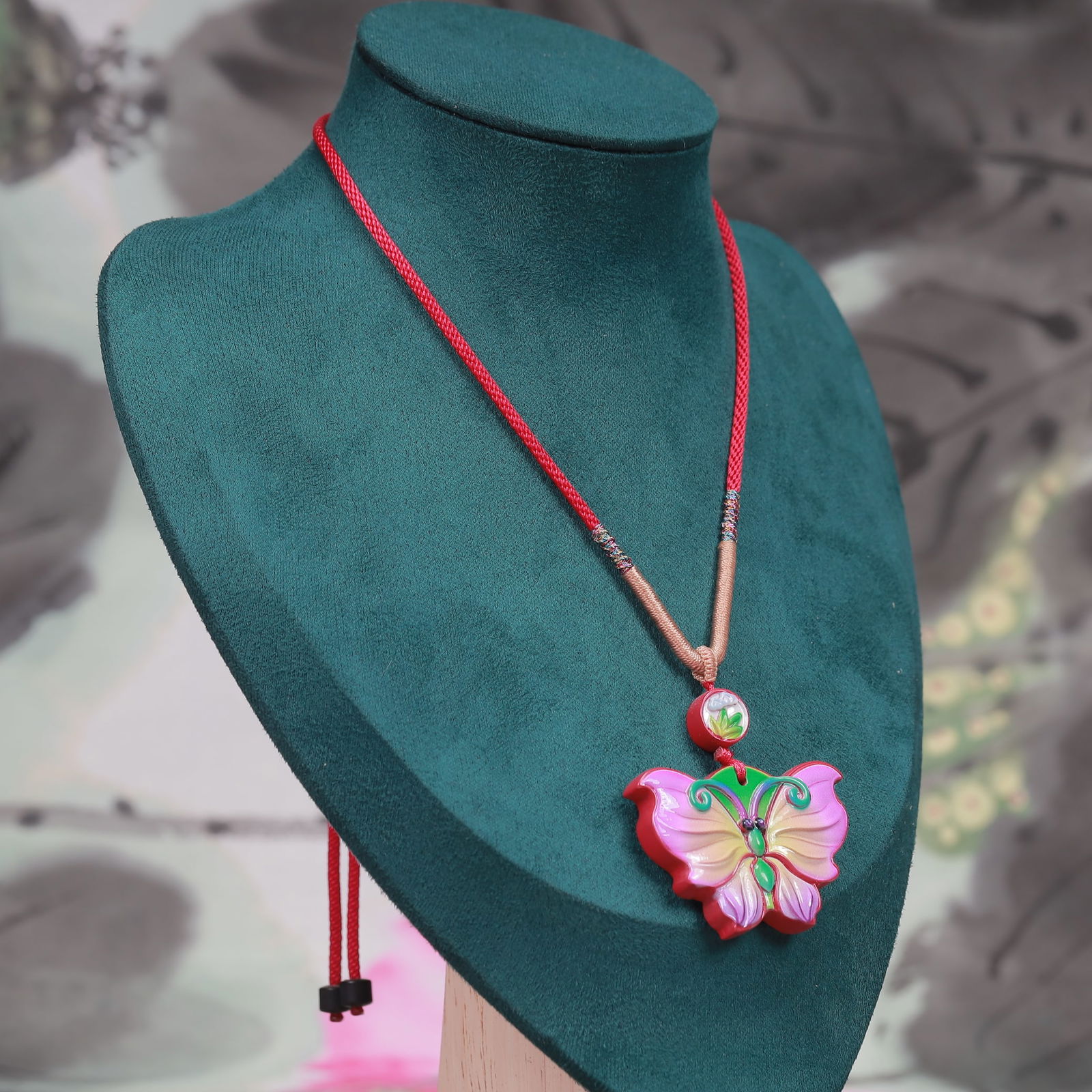 An Exquisite Cinnabar Butterfly Pattern Pendant - 6