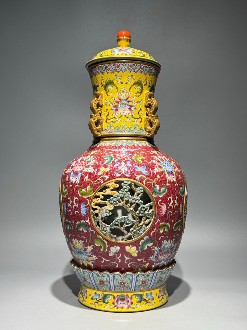 A Huge Red Ground Enamel Lotus Pattern Bottle: A Huge Red Ground Enamel Lotus Pattern Bottle,Qing Dynasty,China,Qianlong Four-character Mark,Size:15.7inx7.9in 