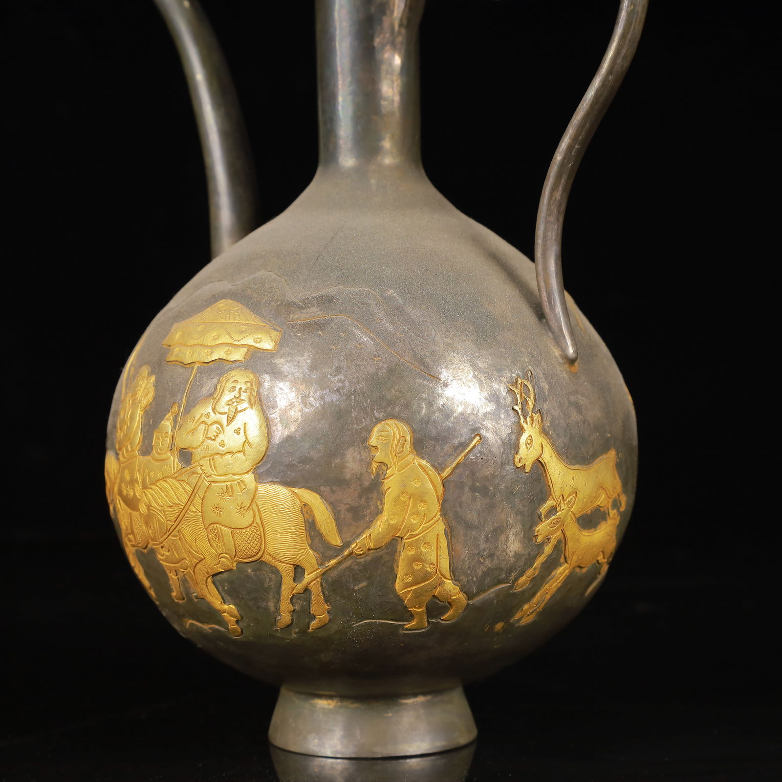 An Exquisite Gilt Silver Figure Pattern Ewer - 14