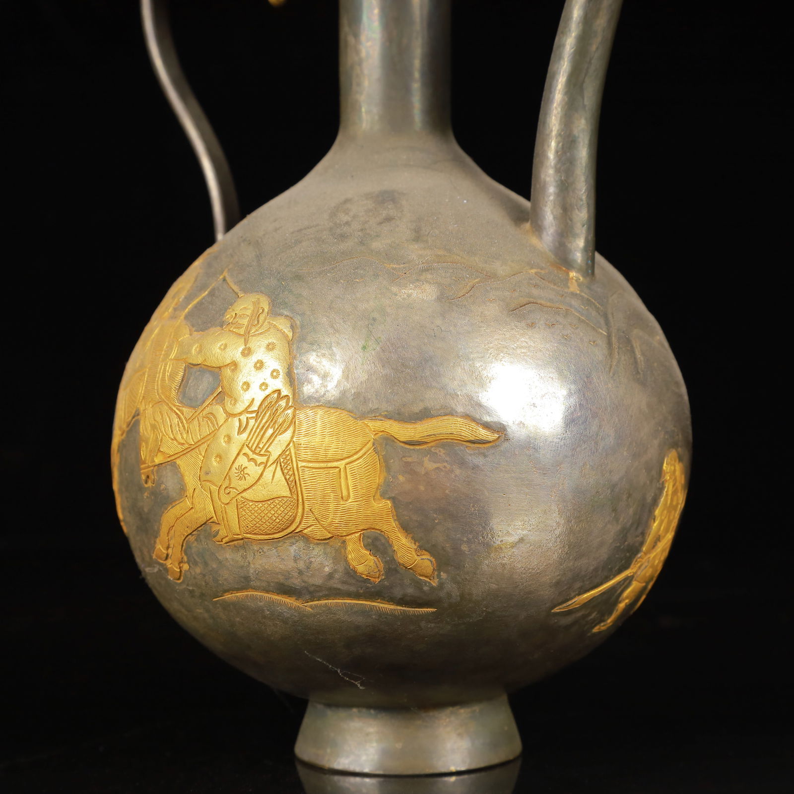 An Exquisite Gilt Silver Figure Pattern Ewer - 5