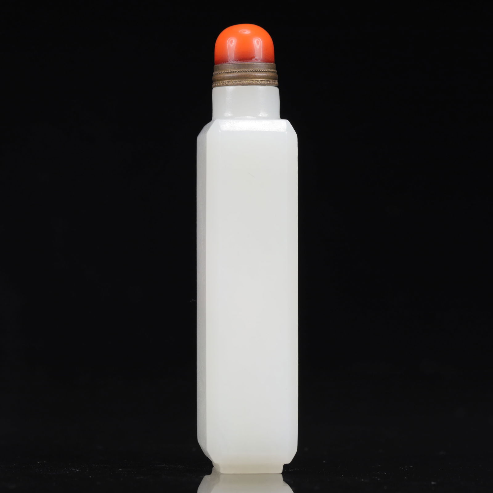 An Exquisite White Jade Snuff Bottle - 3