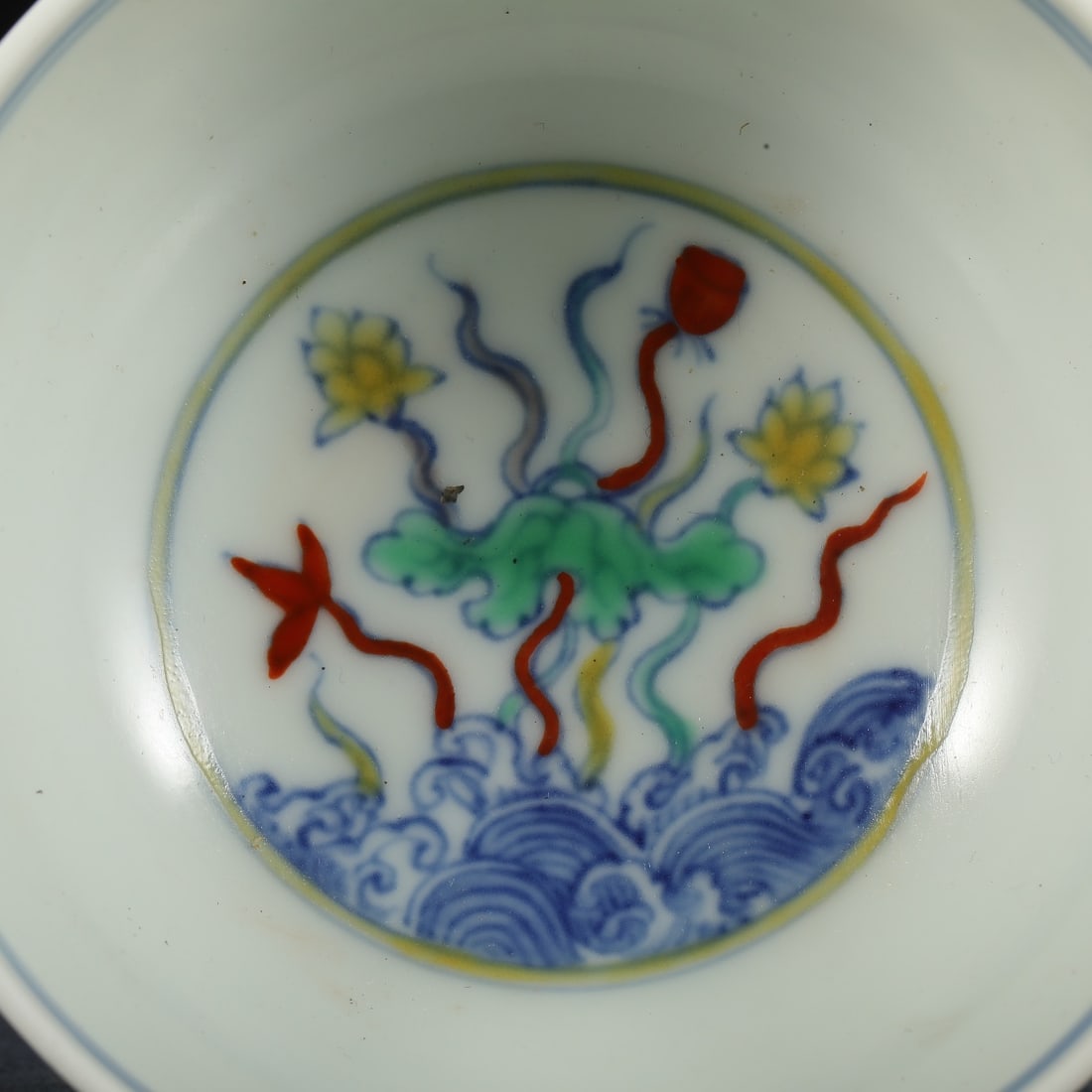 An Exquisite Doucai Hornwort Pattern Cup - 4