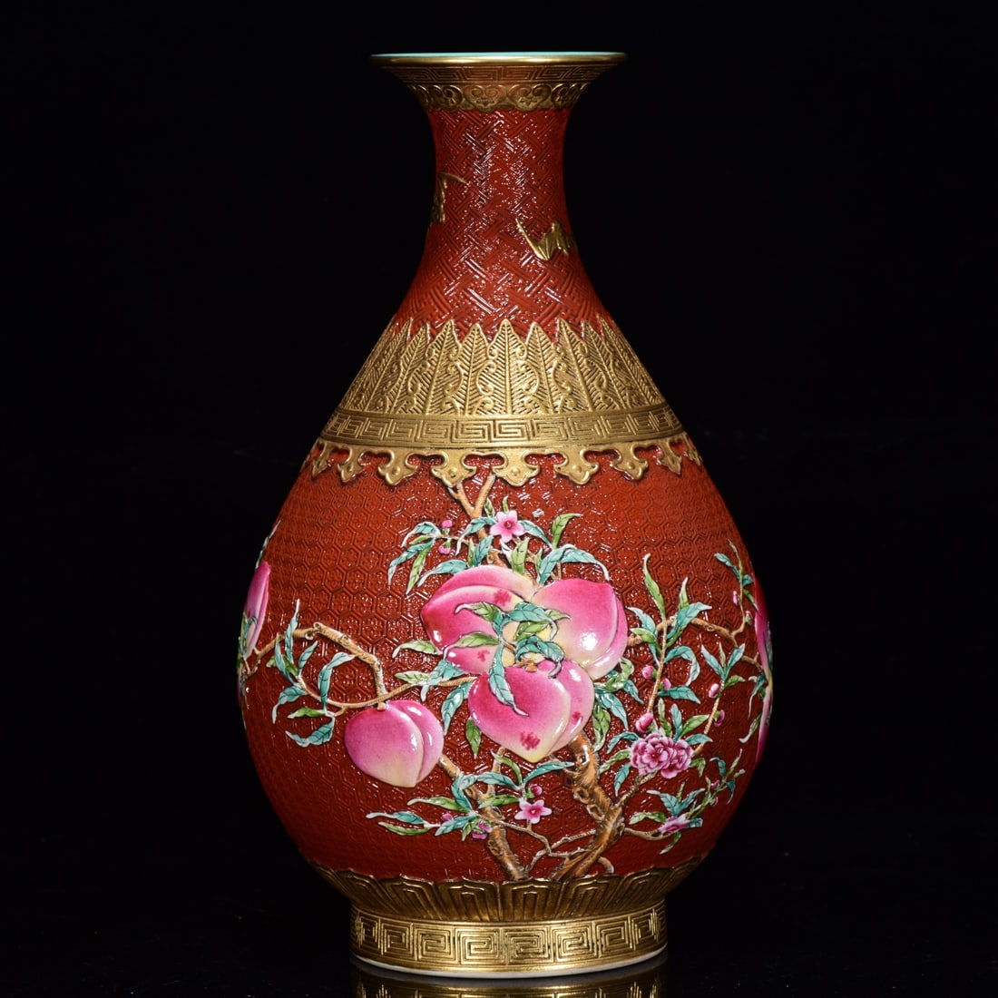 An Exquisite Red Glazed Gilt Bats and Peach Pattern Vase: An Exquisite Red Glazed Gilt Bats and Peach Pattern Vase,Qing Dynasty,China,Qianlong Six-character Mark,Size:11inx6.3in 