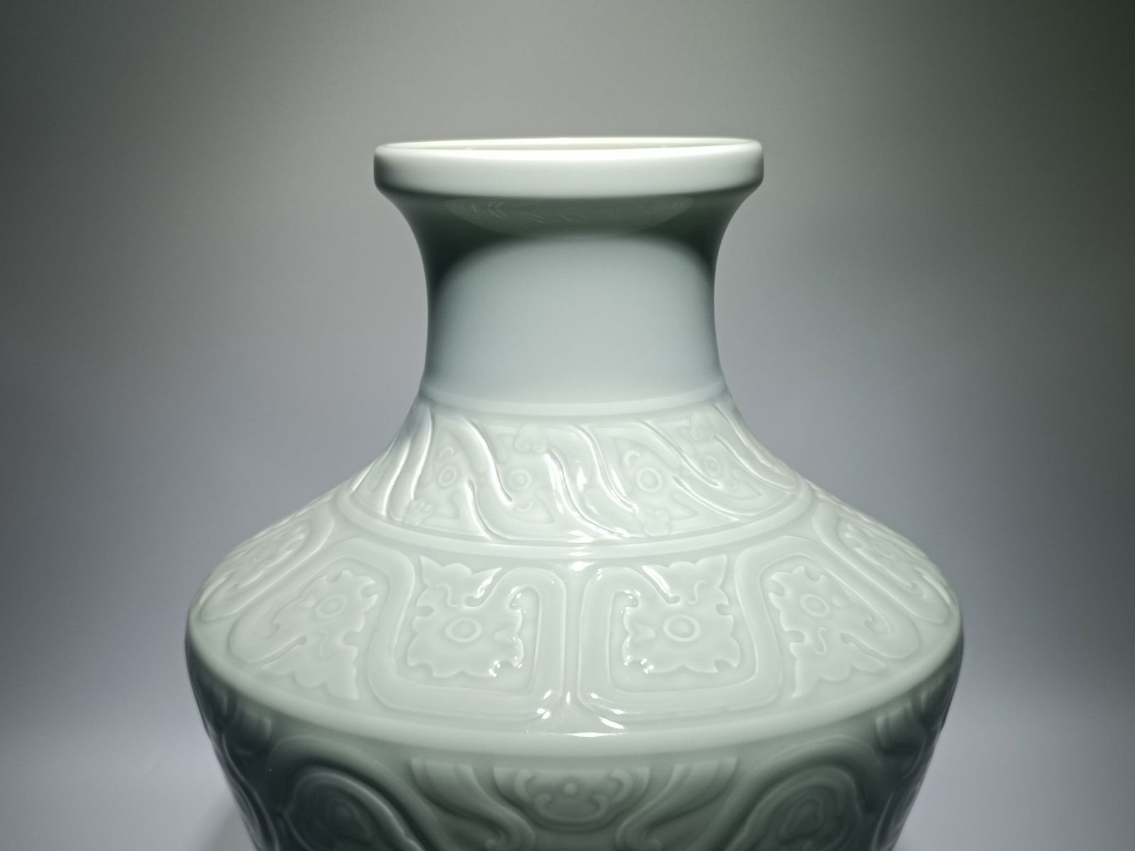 A Rare Celadon Glazed Dragon Pattern Vase - 4
