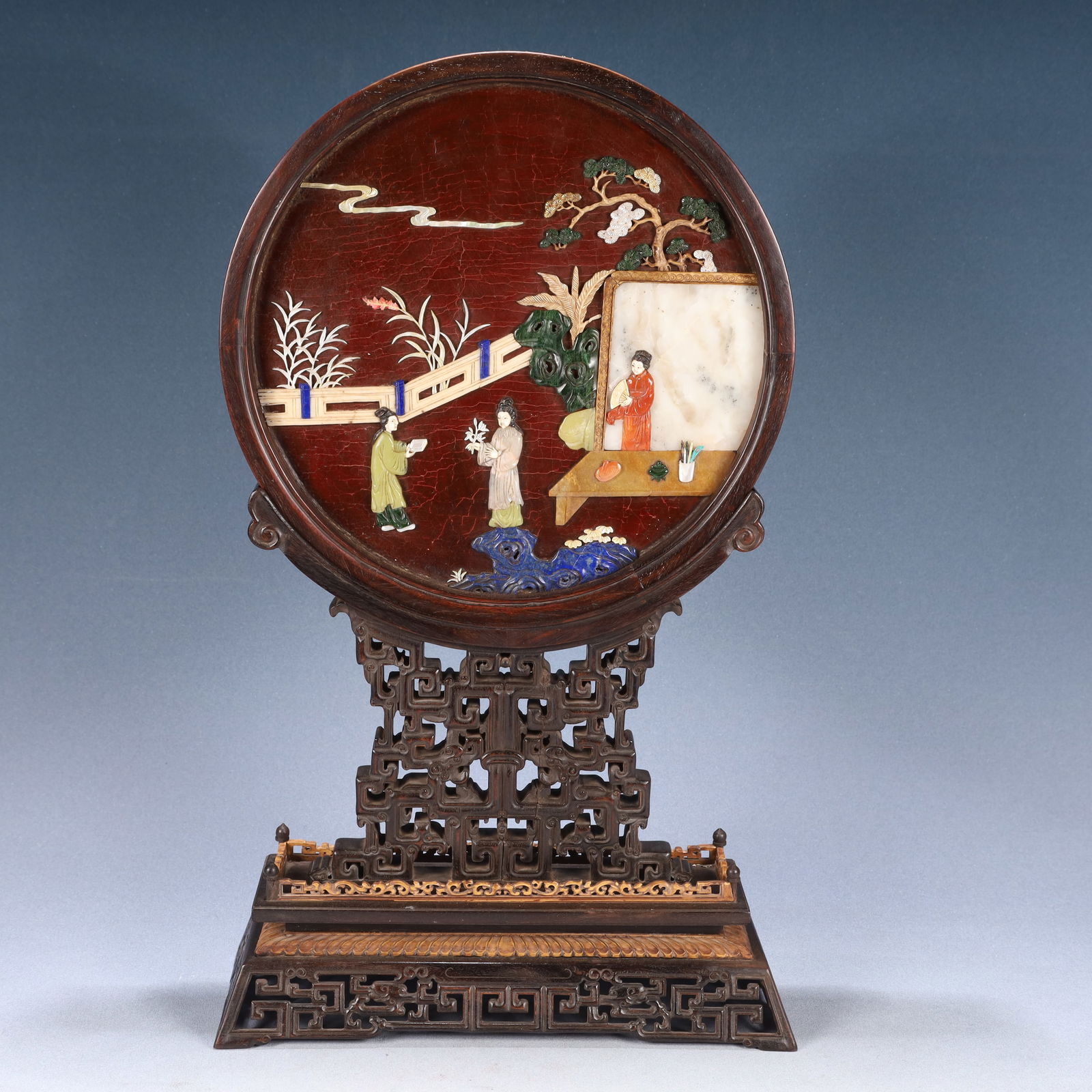 A Huge Zitanwood Inlaid Gems Figure,Auspicious Cloud and Dragon Pattern Table Screen,Inlaid Gems: A Huge Zitanwood Inlaid Gems Figure,Auspicious Cloud and Dragon Pattern Table Screen,Inlaid Gems,Qing Dynasty, China,Size:32cmx12cmx52cm,Weight:1900g 紫檀木嵌百宝&#