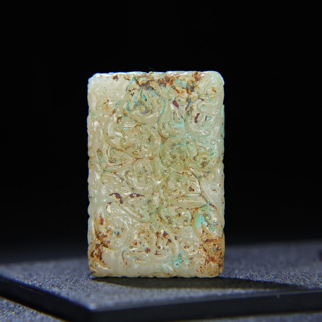 An Exquisite White Jade Dragon Pattern Pendant - 5