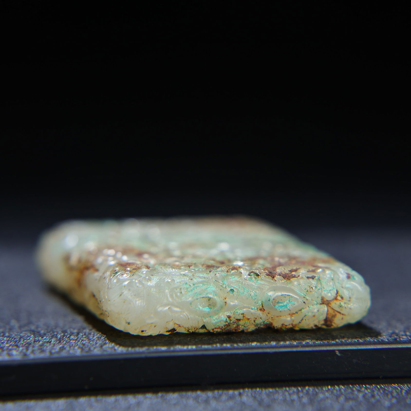 An Exquisite White Jade Dragon Pattern Pendant - 8