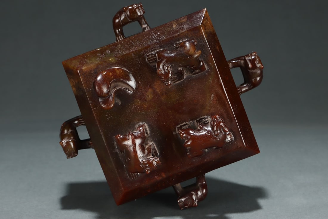 An Exquisite Archaic Jade Beast Pattern Seal - 7