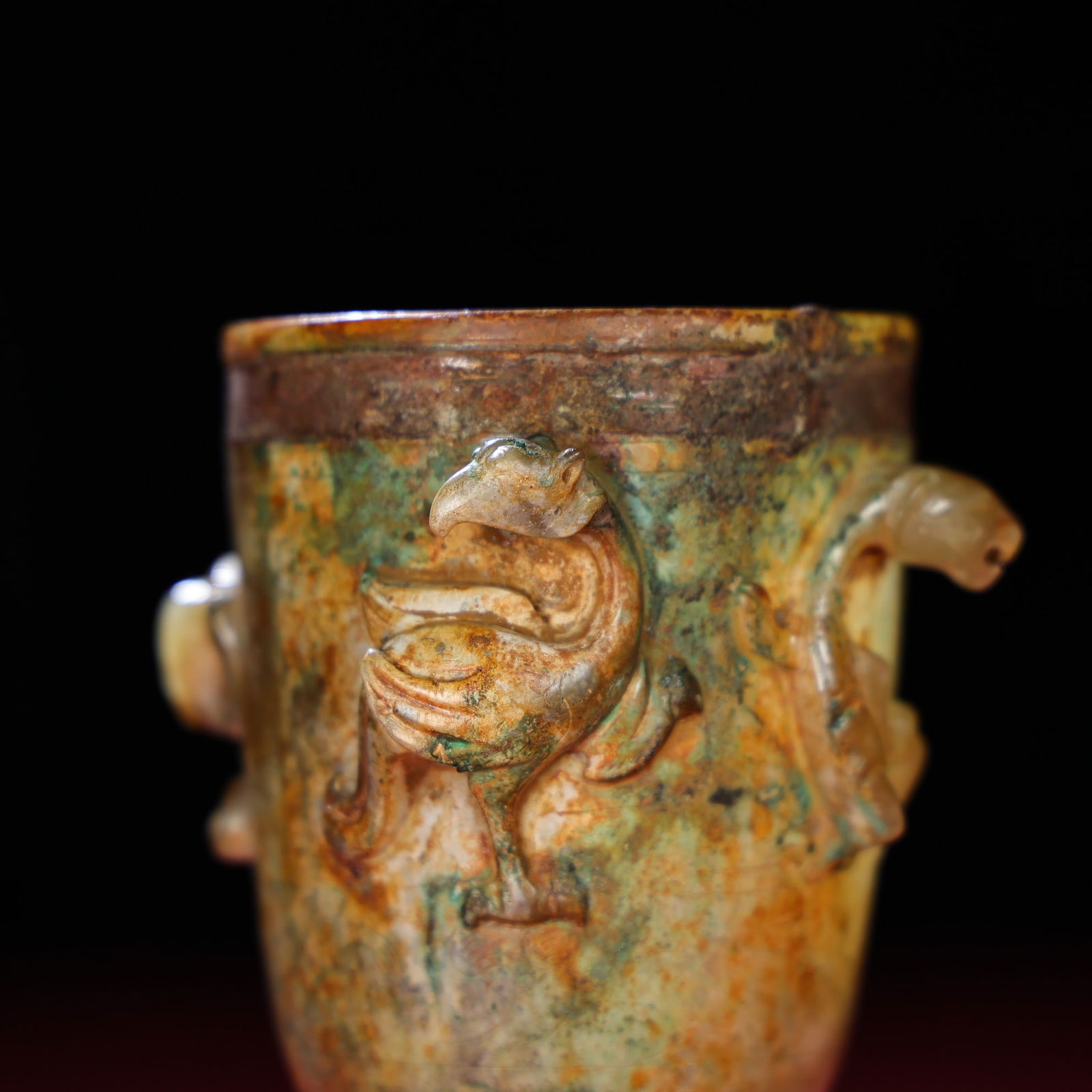 An Exquisite Archaic Jade Chi-Dragon Pattern Cup - 2