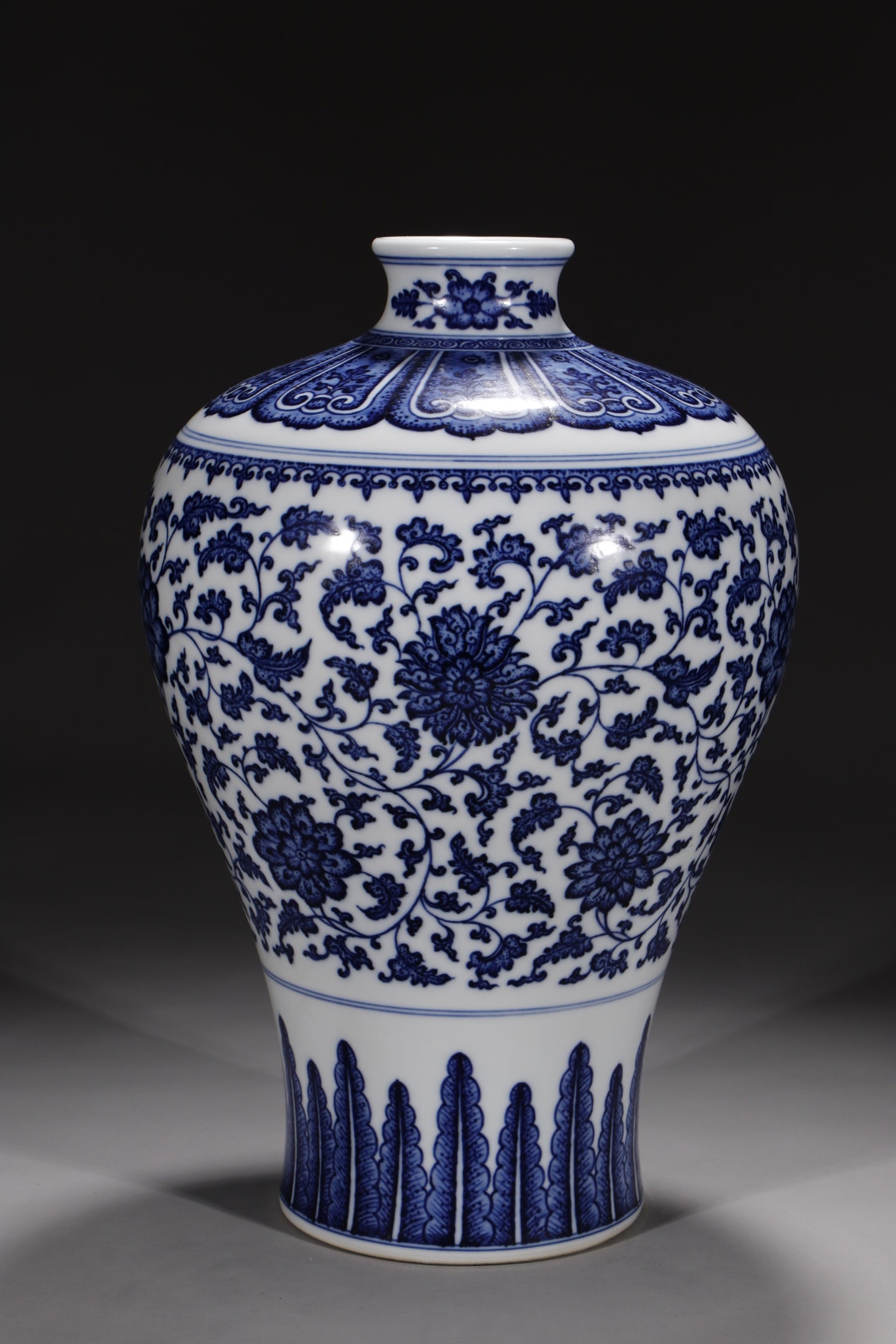 An Exquisite Blue and White Lotus Pattern Vase: An Exquisite Blue and White Lotus Pattern Vase,Qing Dynasty,China,Qianlong Six-character Mark,Size:14.4in 青花缠枝莲纹瓶,中国清代,