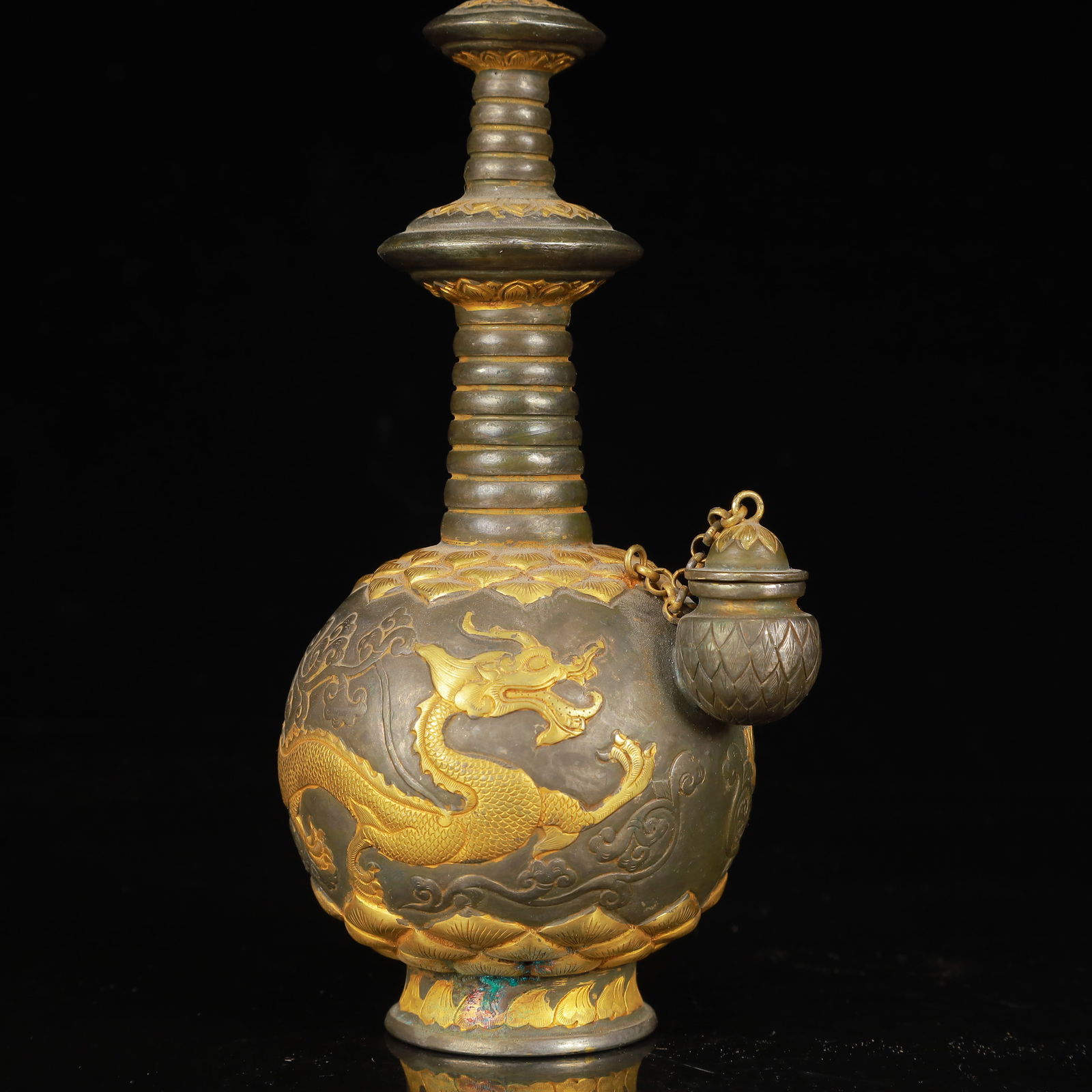 An Exquisite Gilt Silver Dragon Pattern Vase - 6