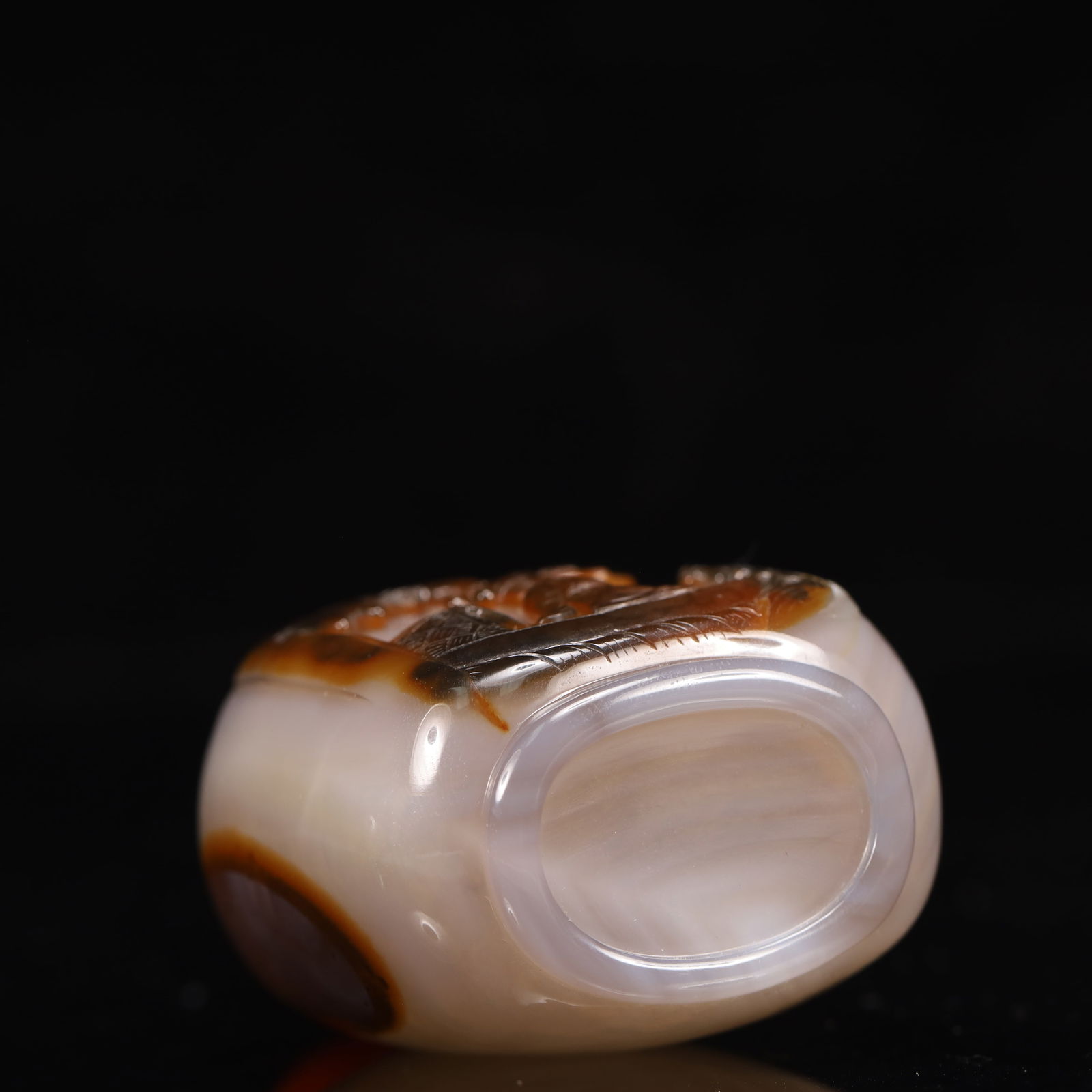 An Exquisite Agate Landscape and Figure Pattern Snuff Bottle - 9