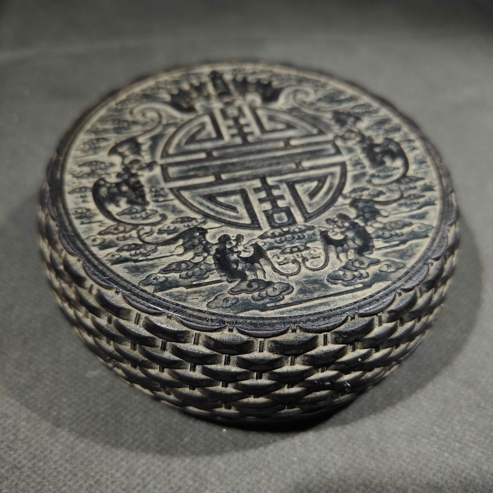 An Exquisite Bats and Peach Pattern Inkstone - 2