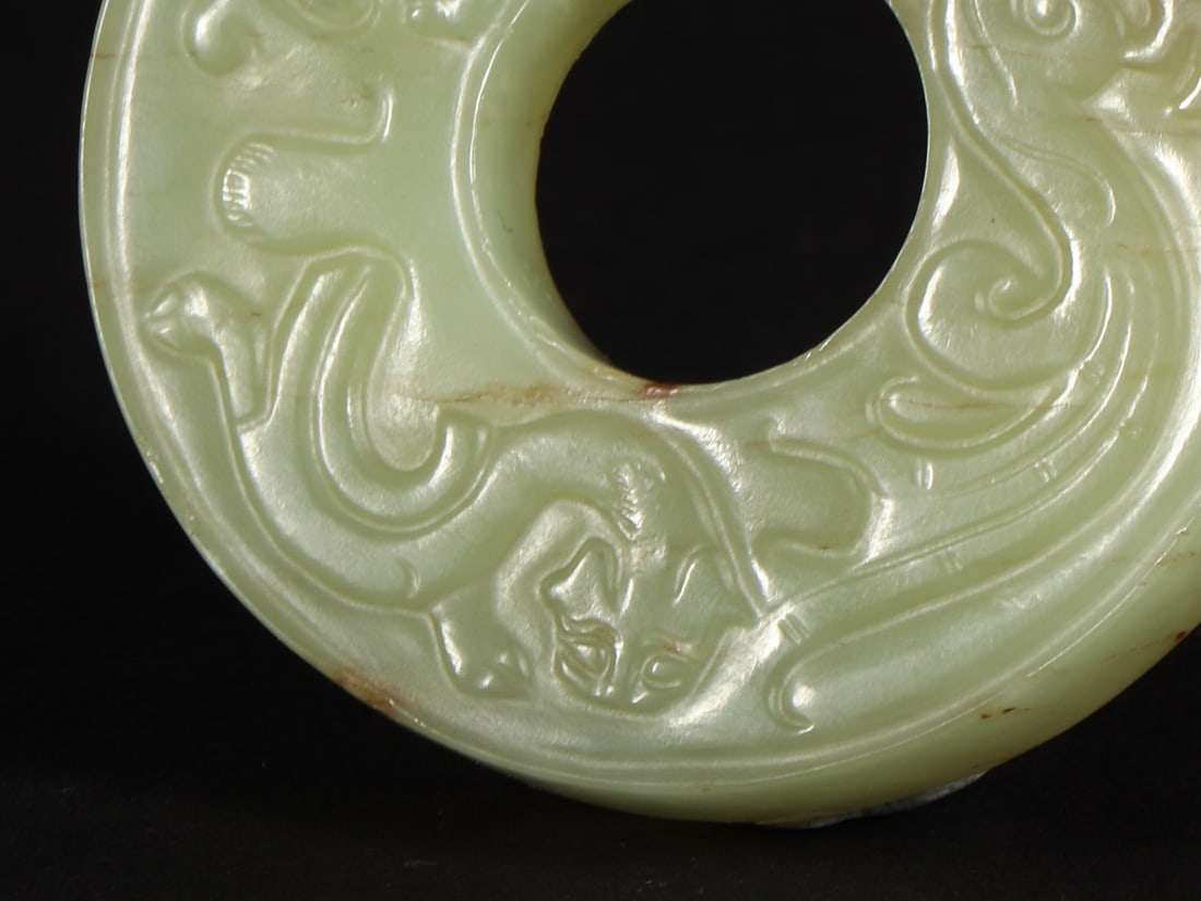 An Exquisite Yellow Jade Dragon Pattern Pendant - 3