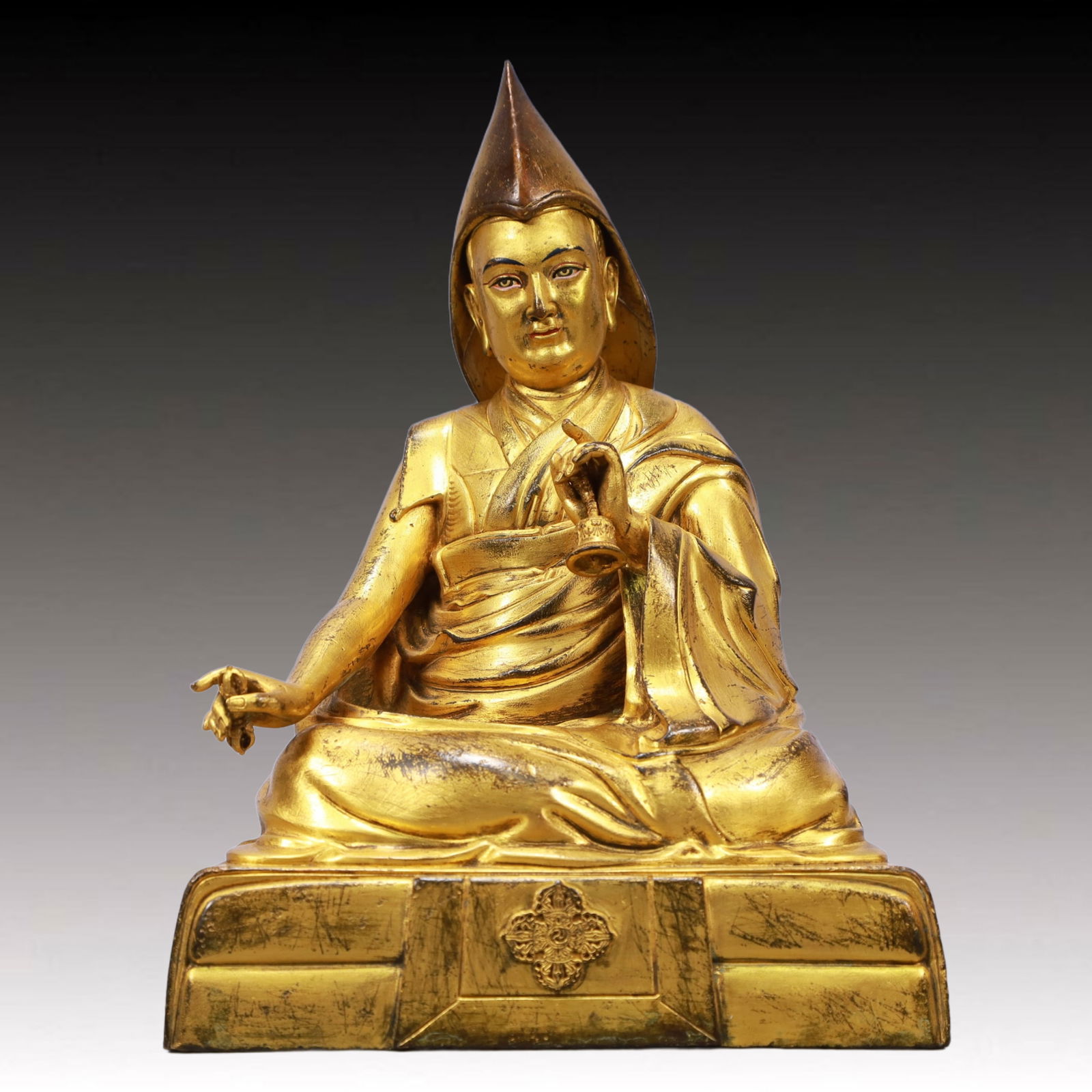 A Solemn Gilt Bronze Statue of Tsongkhapa (1 of 10)