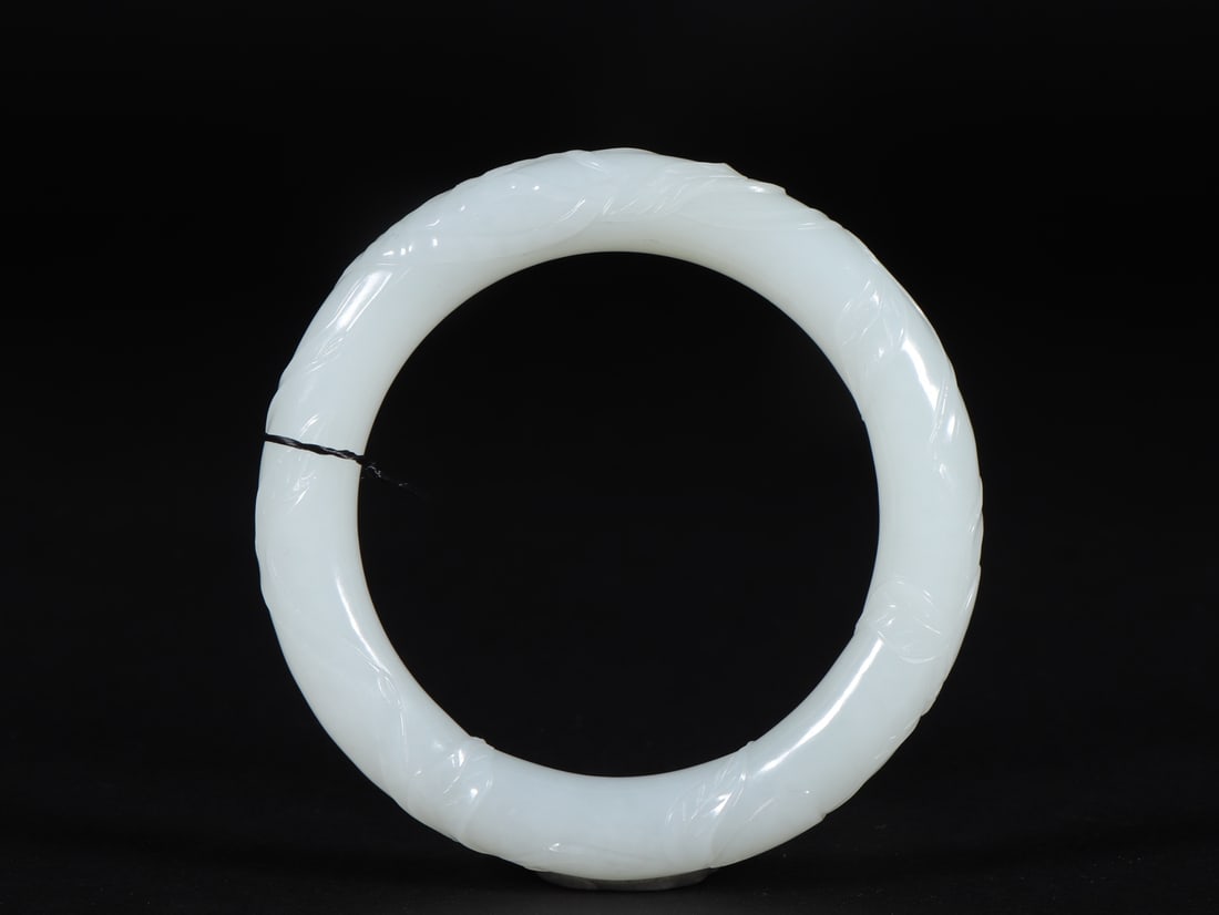 An Exquisite White Jade Bamboo Pattern Bracelet - 7