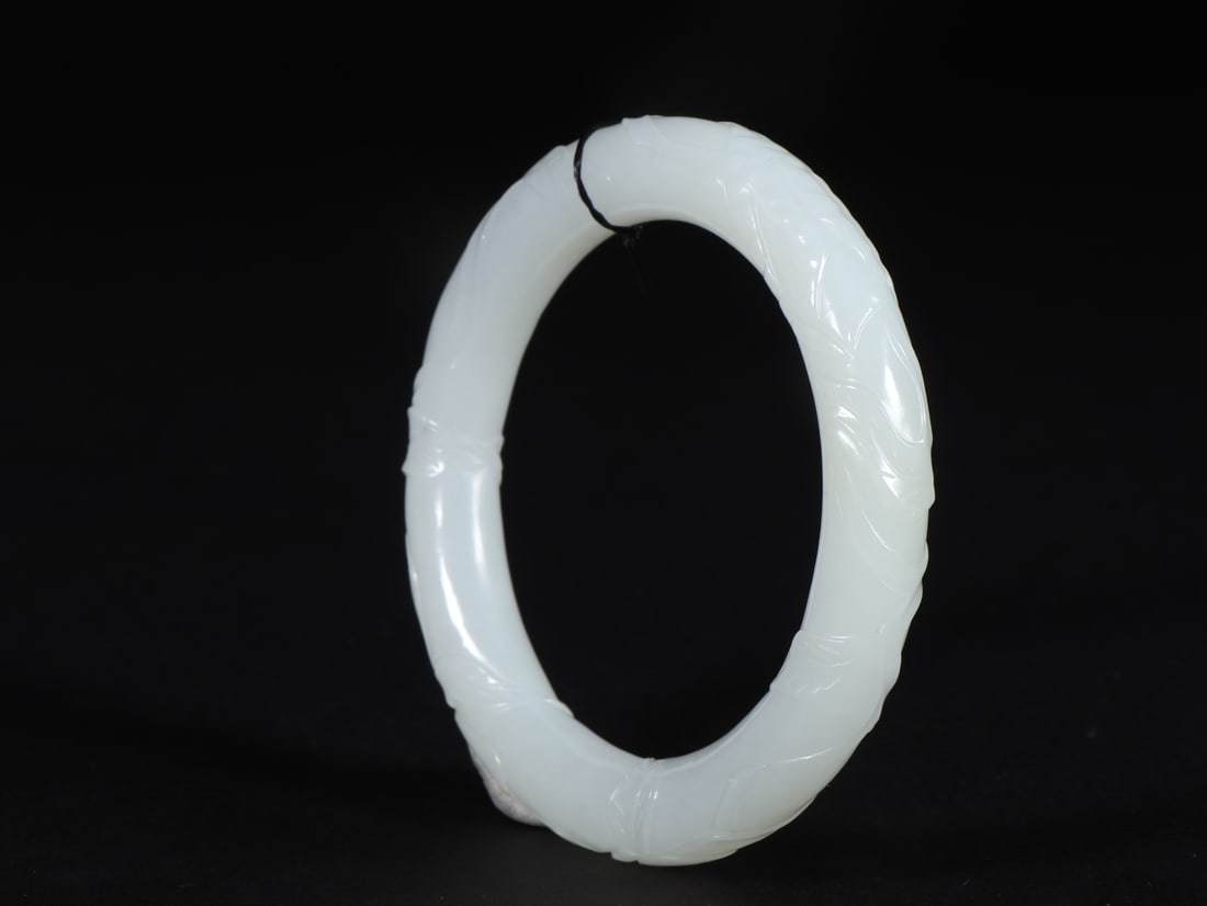 An Exquisite White Jade Bamboo Pattern Bracelet - 8