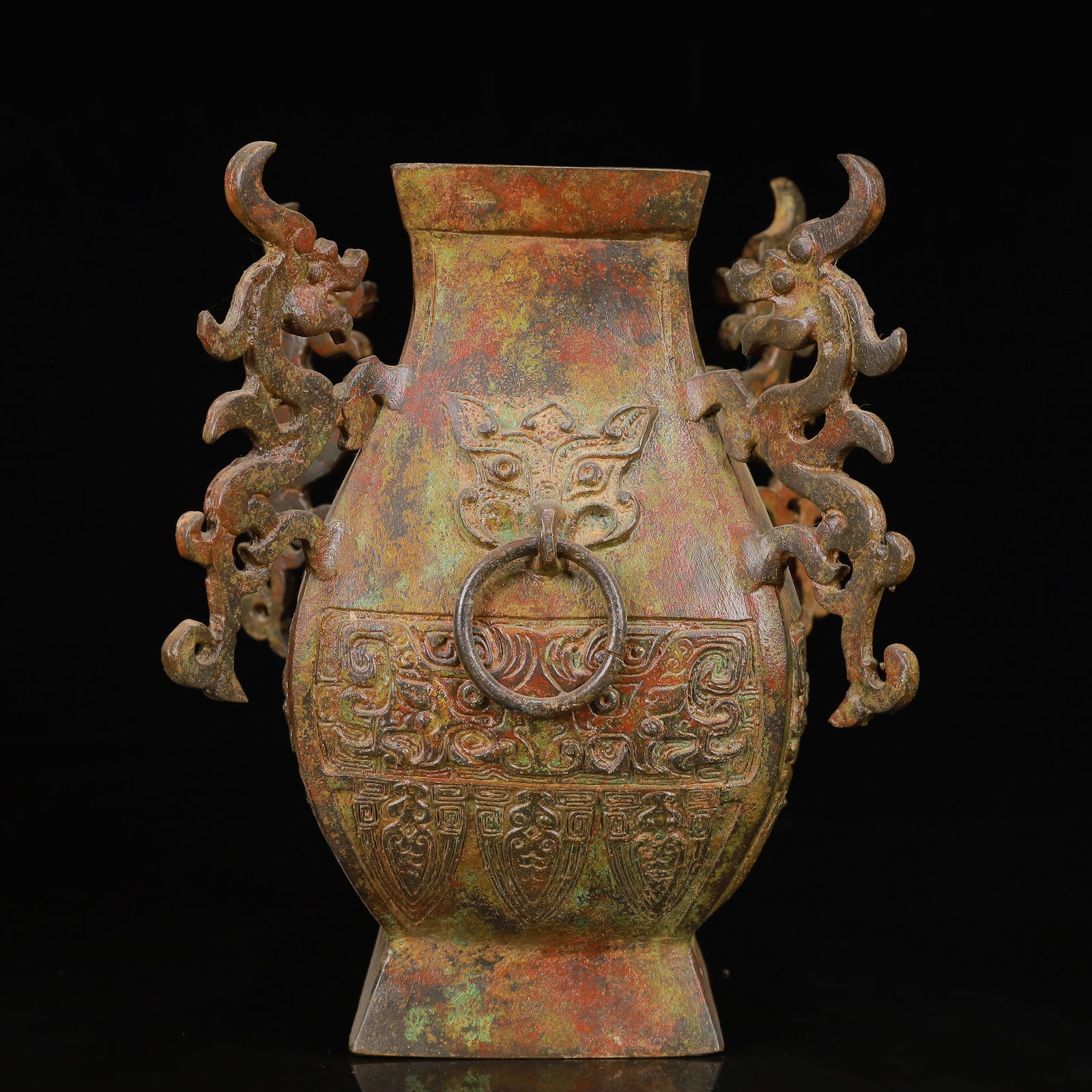 An Archaic Bronze Dragon-Ears Vase,with Inscription: An Archaic Bronze Dragon-Ears Vase,with Inscription,Han Dynasty,China,Size:5.9inx8.3in,Weight:1700g 青铜龙耳瓶,带铭文,中国汉代