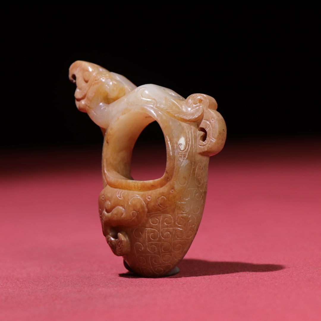 An Exquisite White Jade Deer Pattern Pendant - 5