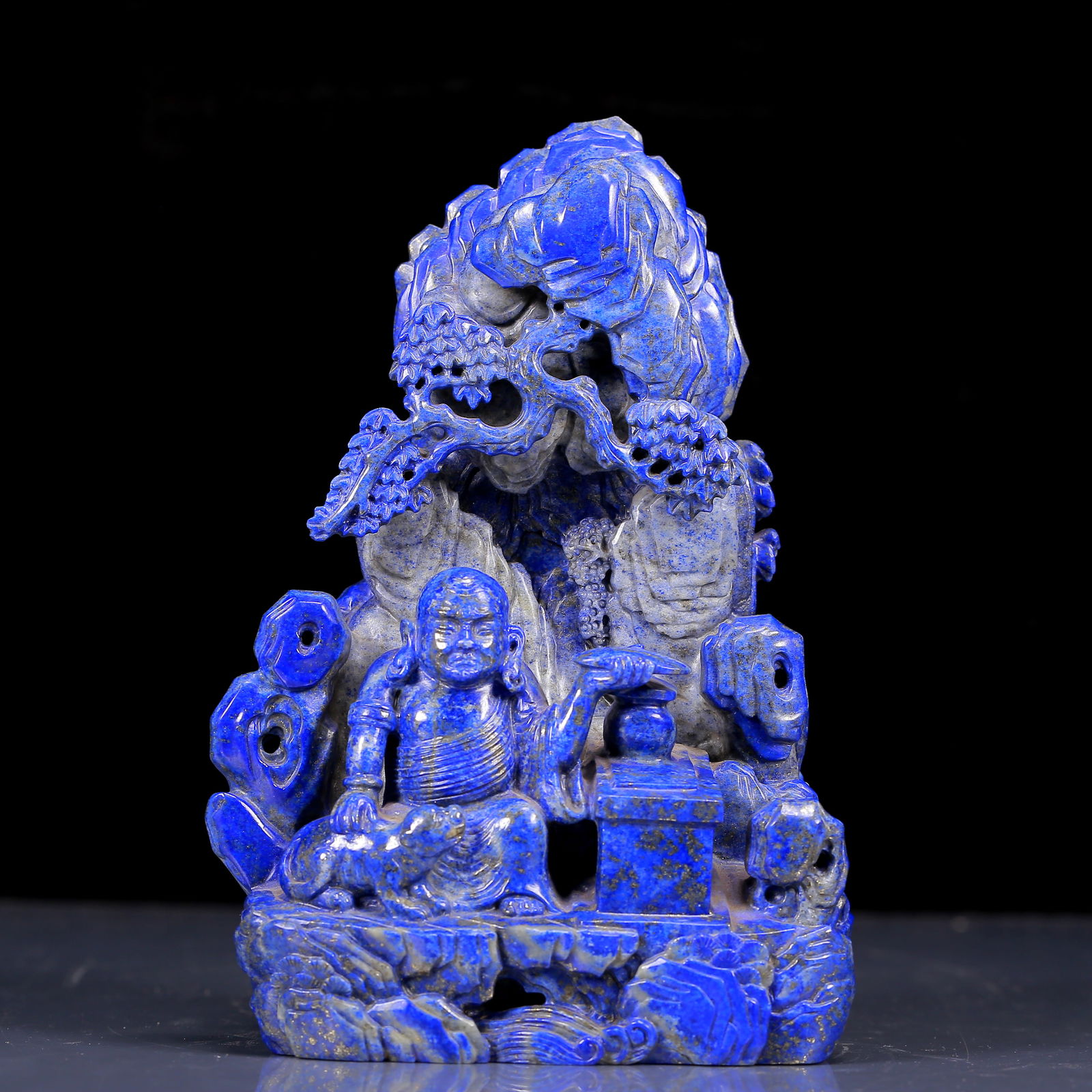 An Exquisite Lapis Lazuli Figure Pattern Ornament: An Exquisite Lapis Lazuli Figure Pattern Ornament,Qing Dynasty, China,Size: 4.7inx3inx7.9in,Weight:2215g 青金石人物纹摆件，清代