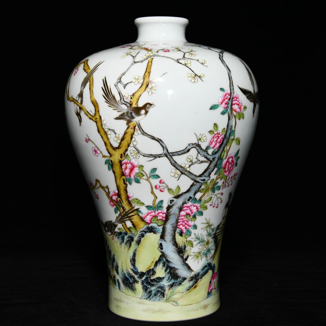 An Exquisite Famille-Rose Flower and Bird Pattern Vase,with poem: An Exquisite Famille-Rose Flower and Bird Pattern Vase,with poem,Qing Dynasty,China,Yongzheng Six-character Mark,Size:10.9inx7.1in 粉彩花鸟纹瓶,带诗