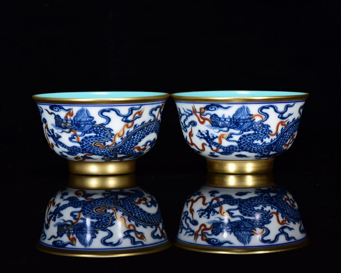A Pair of Exquisite Blue and White Underglaze-Red Painted Gold Auspicious Cloud and Dragon Pattern: A Pair of Exquisite Blue and White Underglaze-Red Painted Gold Auspicious Cloud and Dragon Pattern Bowls,Qing Dynasty,China,Yongzheng Four-character Mark,Size:2inx3.5ins 
