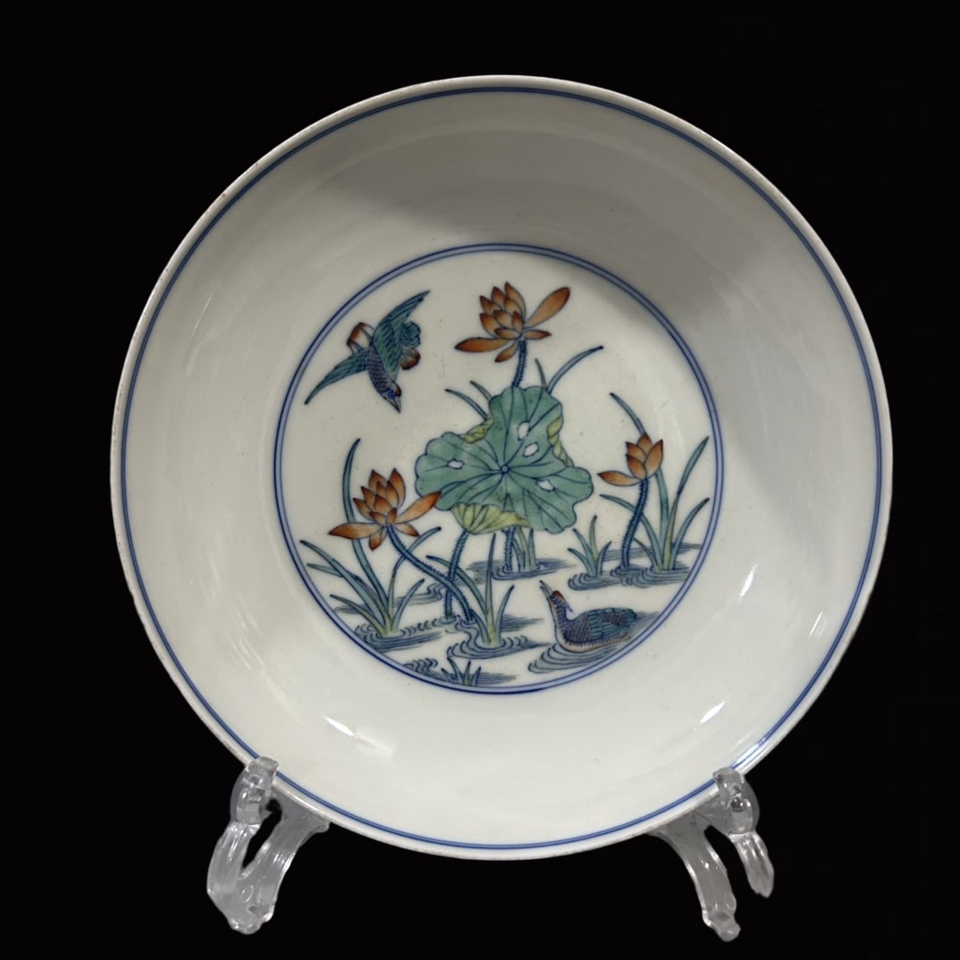 An Exquisite Doucai Flower and Bird Pattern Plate (1 of 6)