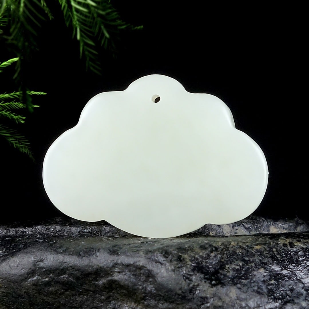 An Exquisite White Jade Dragon Pattern Pendant - 4