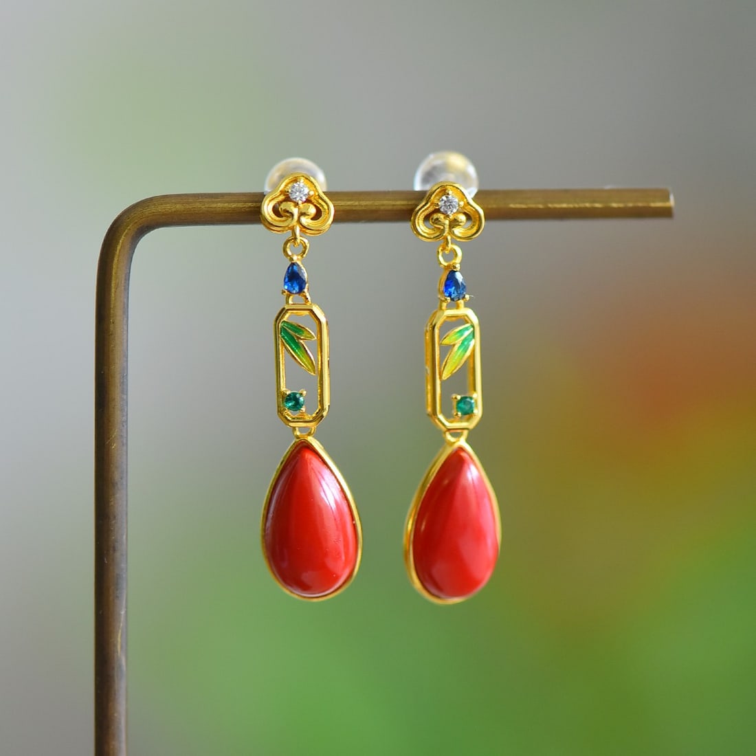 A Pair of Exquisite Sterling Silver-Gold Plated Inlaid Cinnabar Earrings,Inlaid Diamond: A Pair of Exquisite Sterling Silver-Gold Plated Inlaid Cinnabar Earrings,Inlaid Diamond,Size:0.3inx0.6in 寓意:平平安安,节节高升 
