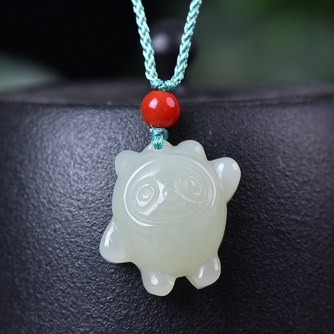 An Exquisite White Jade Mascot Pendant: An Exquisite White Jade Mascot Pendant,Size:0.8inx1in 白玉吉祥物挂件
